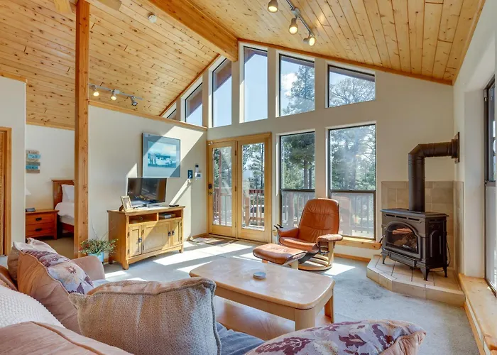 Mtn-View Deck: Cabin Getaway In Angel Fire